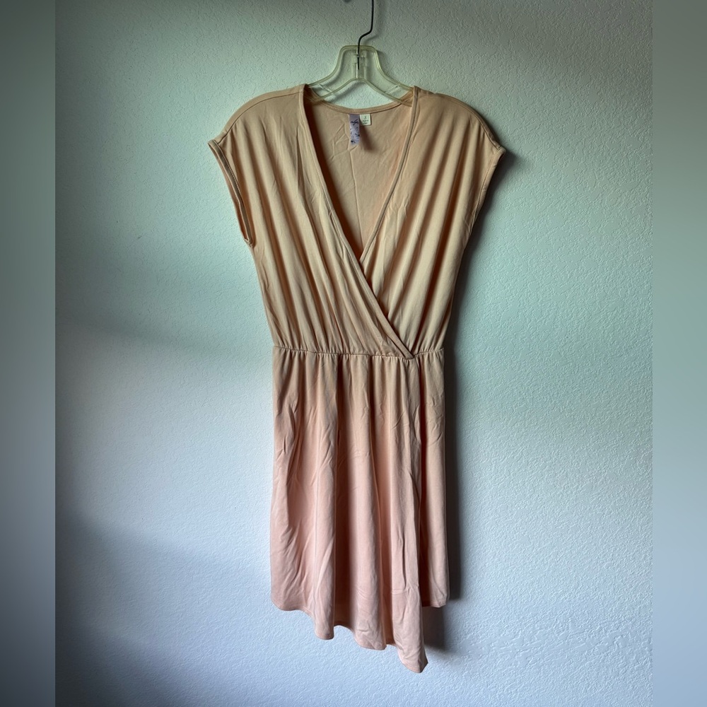 Alya Size Small Flowy Short Sleeve Casual Dress